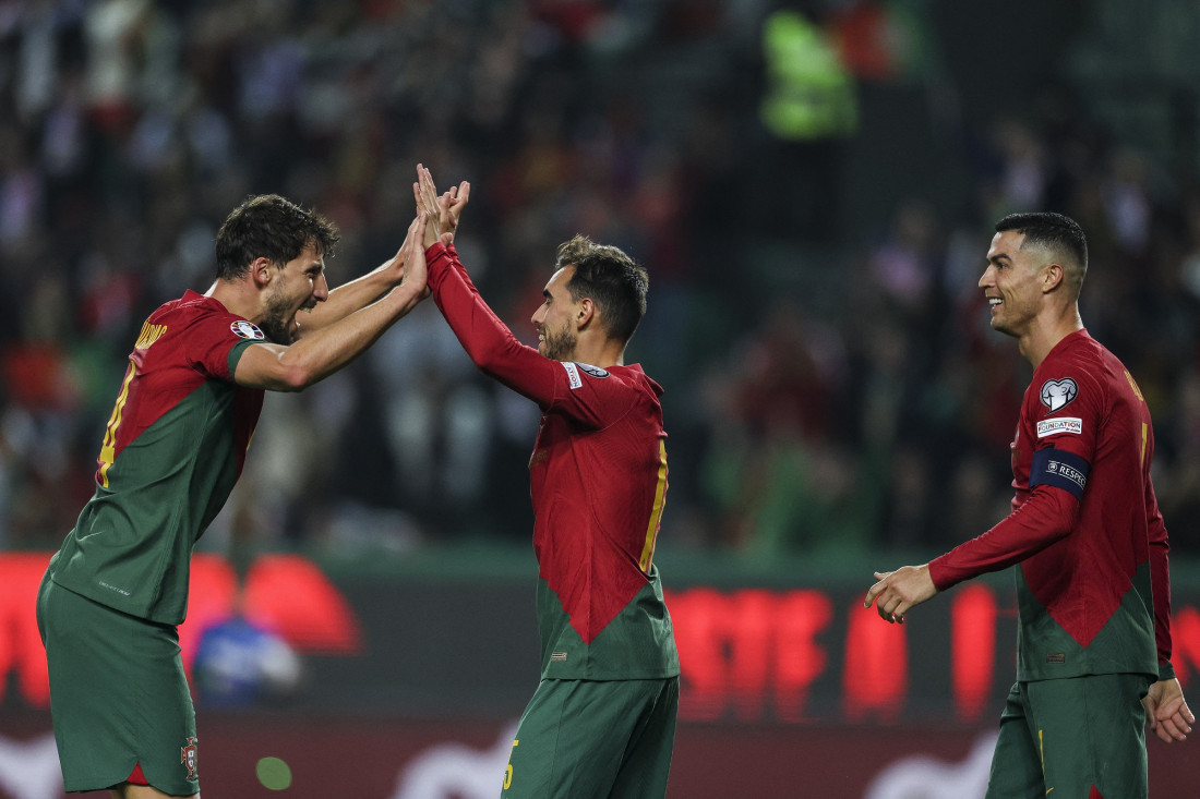تصفيات يورو 2024..البرتغال تفوز على أيسلندا بثنائية وتحقق العلامة الكالمة